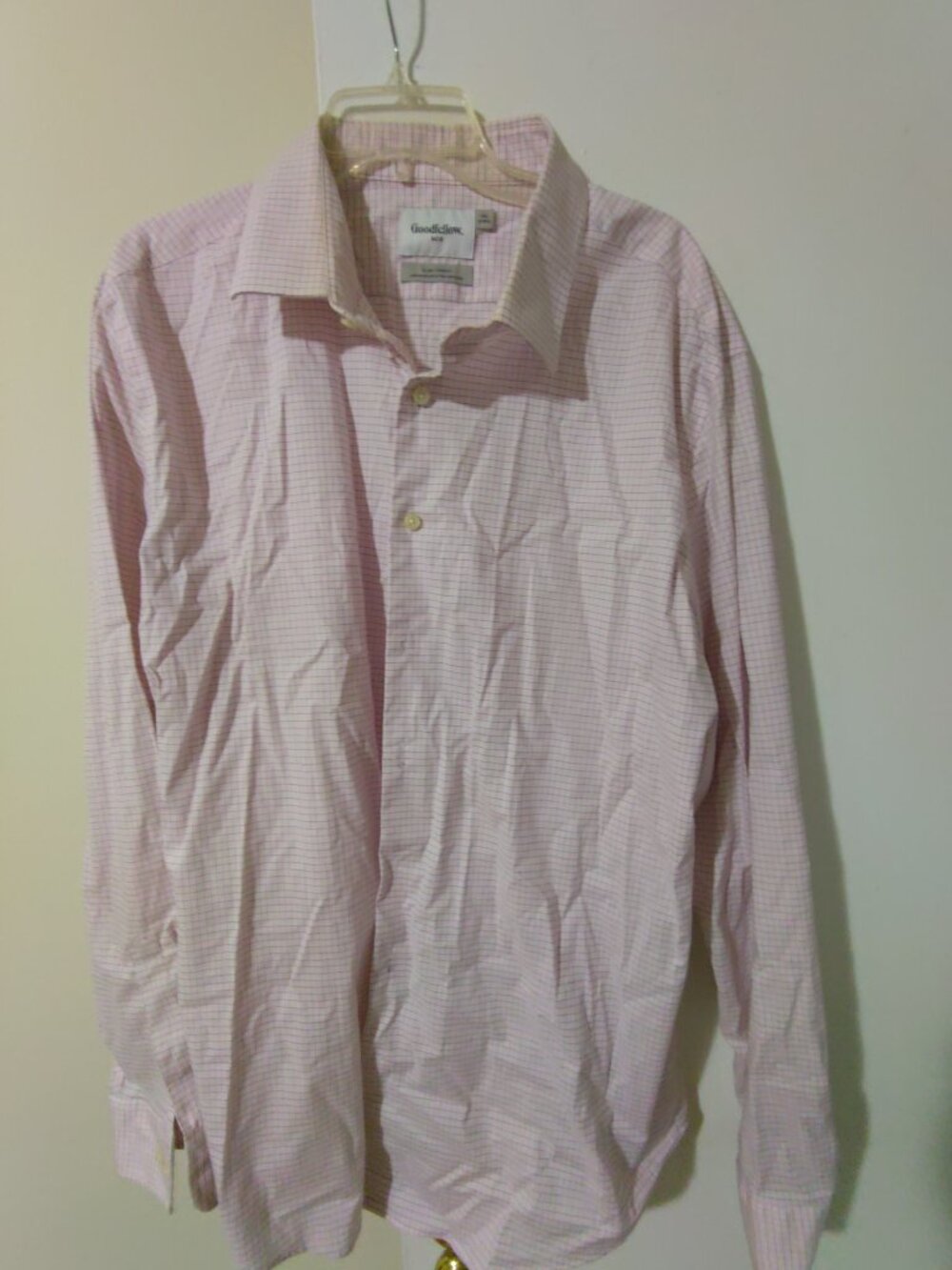 Men's Target Goodfellow & co shirt, in great condition